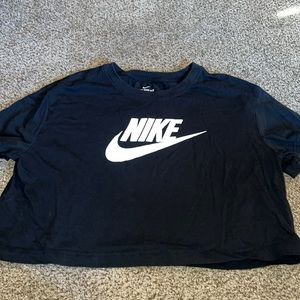 Nike crop top shirt